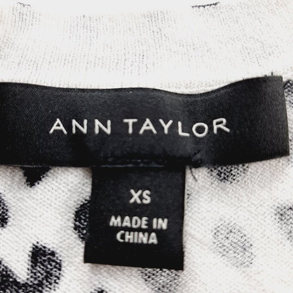 Ann Taylor Womens Cardigan Sweater Size XS Black White Button Front Knit - Picture 6 of 7